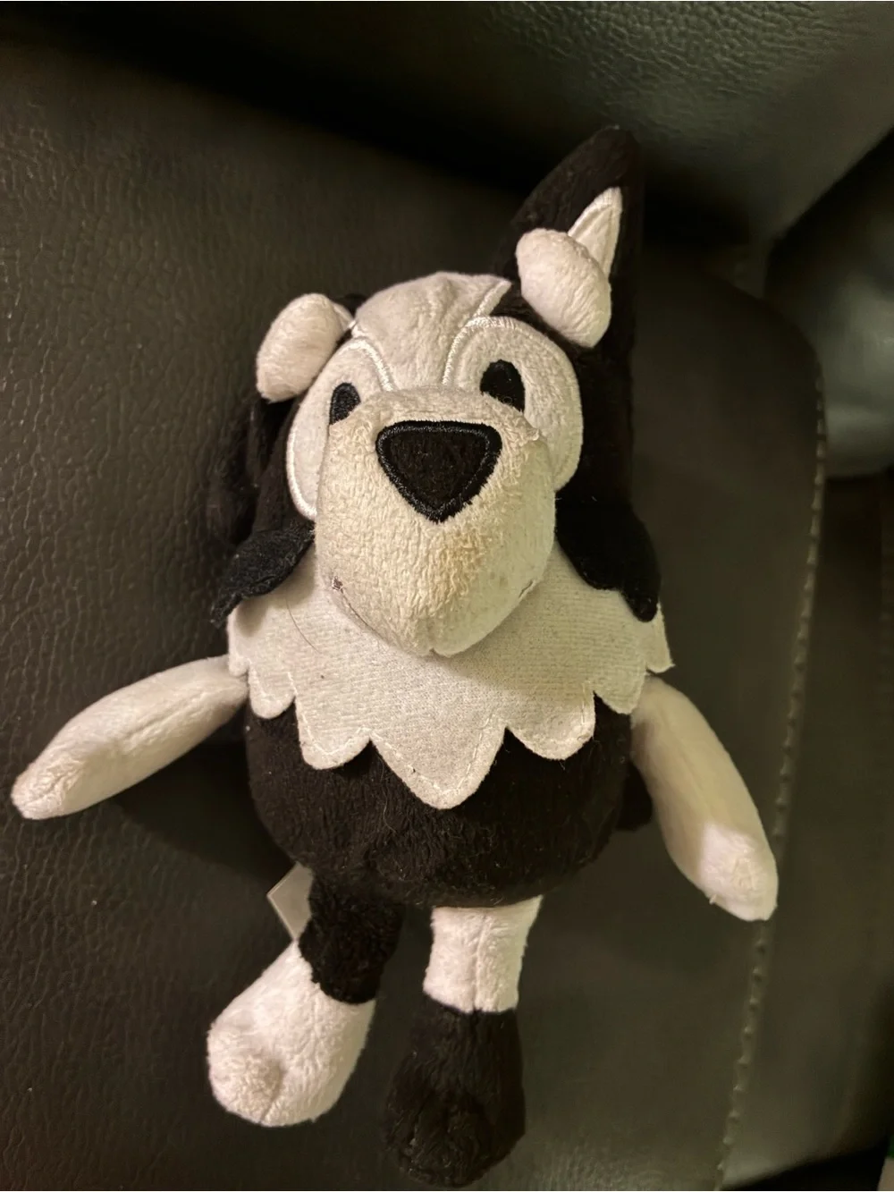RARE! Bluey Friends McKenzie 8” Plush Moose Toys - Bluey